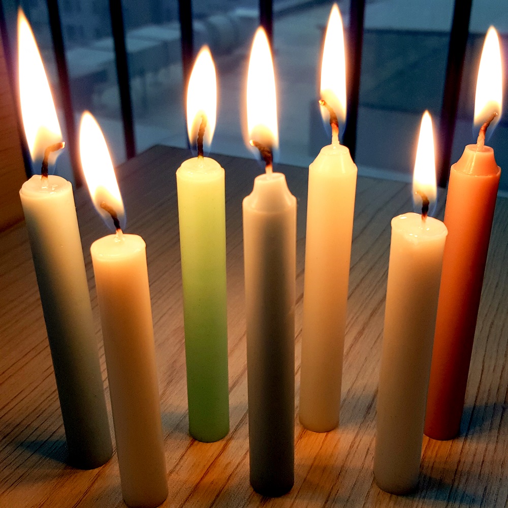 Color candle